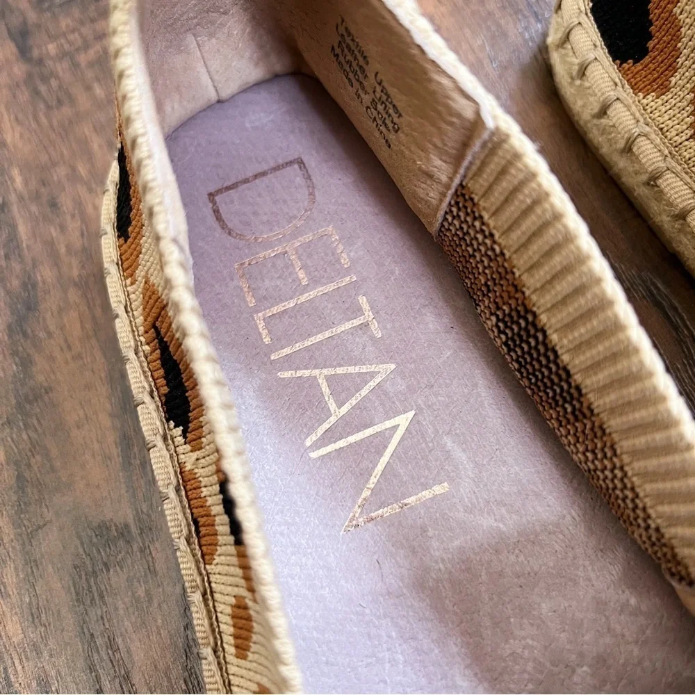 Deltan • Hensley Flyknit Espadrille leopard animal print flat slip on knit
